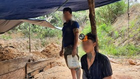 Công an huyện Phước Sơn yêu cầu các đối tượng không được khai thác vàng trái phép