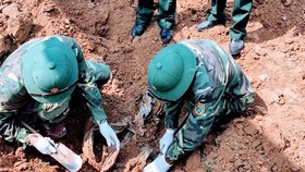 Khu vực phát hiện và quy tập được 2 hài cốt liệt sĩ tại thôn Quật Xá, xã Cam Thành, huyện Cam Lộ. Ảnh: TÀI TUYẾN