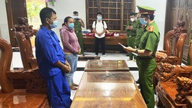 Phú Yên: Bắt thêm 2 đối tượng phá trắng rừng ở huyện Sơn Hòa