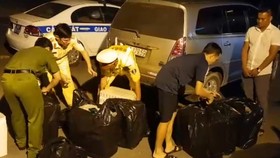 Phát hiện gần 5.000 gói thuốc lá nhập lậu trên cao tốc TPHCM - Trung Lương