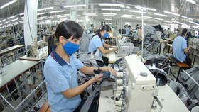 Giảm 1.000 tỷ đồng phí, lệ phí cho 30 lĩnh vực chịu ảnh hưởng của dịch