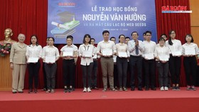 Học bổng Nguyễn Văn Hưởng nâng đỡ và tiếp bước cho sinh viên y khoa