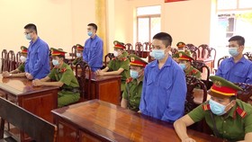 4 bị cáo lãnh hơn 36 năm tù về hành vi giết người