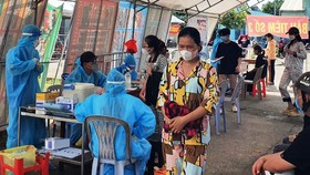 ĐBSCL: F0 tăng, hệ thống y tế quá tải
