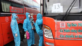 800 người dân Phú Yên được đưa từ Đồng Nai về quê tránh dịch Covid-19