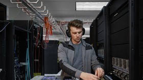 IBM Power E1080 - Hệ thống máy chủ được thiết kế chuyên biệt cho môi trường ứng dụng đám mây lai