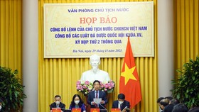Quang cảnh buổi họp báo. Ảnh: VIẾT CHUNG