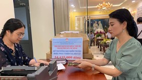 “Hướng về miền Trung” bằng cả trái tim người nghệ sĩ