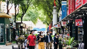 Đường Sách TPHCM đón gần 4.000 người trong 10 ngày đầu mở cửa
