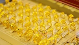 Đồng USD và Bitcoin khởi sắc đẩy vàng lùi bước