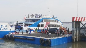 The ferry service linking HCMC’s Can Gio District and neighboring Vung Tau City is put into operation. (Photo: SGGP)