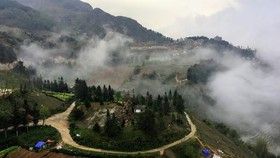 Young people is fond of long-distance hiking and trekking tours to enjoy amazing natural landscapes and the fresh atmosphere.