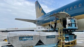 A shipment of some 1 million doses of the coronavirus vaccine donated by the Japanese Government arrived in HCMC in the morning of June 17. (Photo: SGGP)