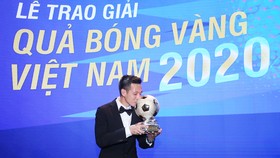Quả bóng vàng Việt Nam 2020 Nguyễn Văn Quyết trở thành 1 trong 10 gương mặt trẻ Việt Nam tiêu biểu. Ảnh: DŨNG PHƯƠNG