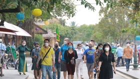 Việt Nam mở cửa lại hoạt động du lịch từ 15-3