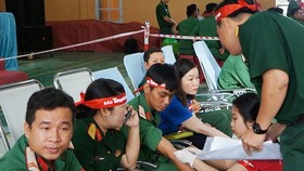 Lực lượng vũ trang tham gia hiến máu tình nguyện
