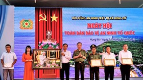 Bộ trưởng Bộ Công an Tô Lâm dự Ngày hội Toàn dân bảo vệ an ninh Tổ quốc tại Cà Mau