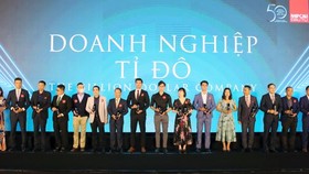 Đại diện các doanh nghiệp Việt tỷ đô tại lễ trao giải