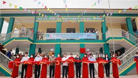 BIDV khánh thành nhà cộng đồng tránh lũ và trồng cây phòng hộ ven biển tại Hà Tĩnh