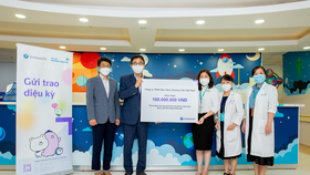 Shinhan Life Việt Nam hỗ trợ bệnh nhi ung thư máu