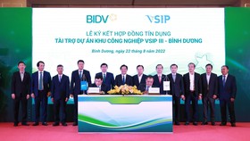 Lễ ký kết Hợp đồng tín dụng tài trợ Dự án đầu tư xây dựng Khu công nghiệp Việt Nam-Singapore III tại Bình Dương