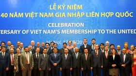Thủ tướng Nguyễn Xuân Phúc và các đại biểu tại lễ kỷ niệm
