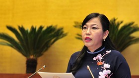 Trưởng Ban dân nguyện của Ủy ban Thường vụ Quốc hội Nguyễn Thanh Hải cho biết hiện tượng người dân phải “lót tay” để giải quyết công việc  còn xảy ra khá phổ biến