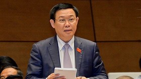 Phó Thủ tướng Vương Đình Huệ trả lời chất vấn ĐBQH tại kỳ họp thứ 5