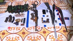 Số vũ khí của các đối tượng buôn bán ma túy ở Lóng Luông bị thu giữ