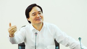  Bộ trưởng Bộ GD-ĐT Phùng Xuân Nhạ