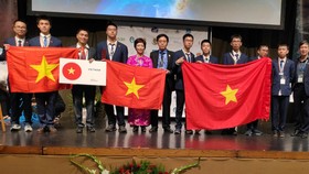 Đội tuyển Việt Nam tại IOAA 2019