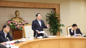 Phó Thủ tướng Vương Đình Huệ  chỉ đạo về điều hành giá. Ảnh: VGP