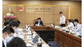 Thứ trưởng Bộ GD-ĐT Nguyễn Hữu Độ chủ trì hội nghị ngày 25-3