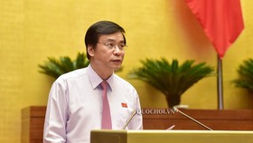 Tổng Thư ký Quốc hội - Chủ nhiệm Văn phòng Quốc hội Nguyễn Hạnh Phúc phát biểu tại phiên họp sáng 22-5-2020. Ảnh: QUOCHOI