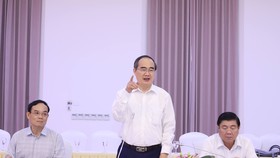 Đồng chí Nguyễn Thiện Nhân phát biểu khai mạc Hội nghị. Ảnh QUANG PHÚC