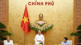 Thủ tướng Nguyễn Xuân Phúc chủ trì cuộc họp Chính phủ thường kỳ tháng 9-2020. Ảnh: VGP