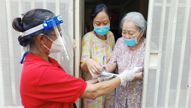 Sở LĐ-TB-XH TPHCM đề nghị tiếp tục chi hỗ trợ cho người dân đến hết ngày 31-12