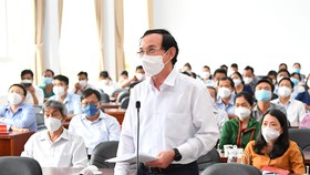 Đồng chí Nguyễn Văn Nên phát biểu tại hội nghị. Ảnh: VIỆT DŨNG