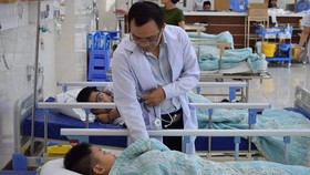 21 học sinh nhập viện cấp cứu sau bữa trưa tại nhà cô giáo