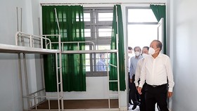 Phó Thủ tướng Thường trực Trương Hòa Bình kiểm tra công tác phòng chống dịch Covid-19 tại Đồng Nai