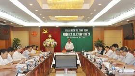Đề nghị Bộ Chính trị  kỷ luật Trung tướng Bùi Văn Thành và Thượng tướng Trần Việt Tân