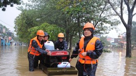 Viettel cấp tốc hỗ trợ người dân các tỉnh chịu ảnh hưởng bão Noru