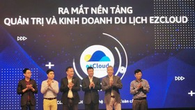 The launching ceremony of ezCloud on December 11 at the head office of the Ministry of Information and Communications in Hanoi. (Photo: SGGP)