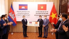 Vietnam offers medical supplies to Cambodia amid COVID-19