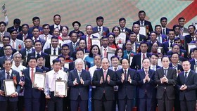 100 outstanding Vietnamese farmers in 2022 honoured