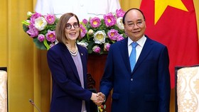 Vietnam treasures cooperation with Oregon state: President