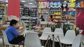 Traditional bookstores still have potential opportunities