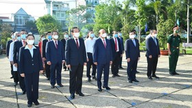 President Nguyen Xuan Phuc visits historical sites in HCMC 