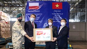 Vietnam received medical supplies from Poland