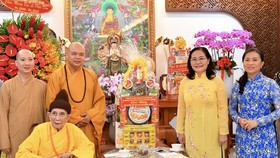 City leader sends congratulations to Buddhist dignitaries on Vesak Day